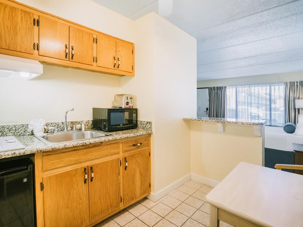 Ocean Coast Hotel At The Beach Amelia Island เฟอร์นันดินาบีช ภายนอก รูปภาพ